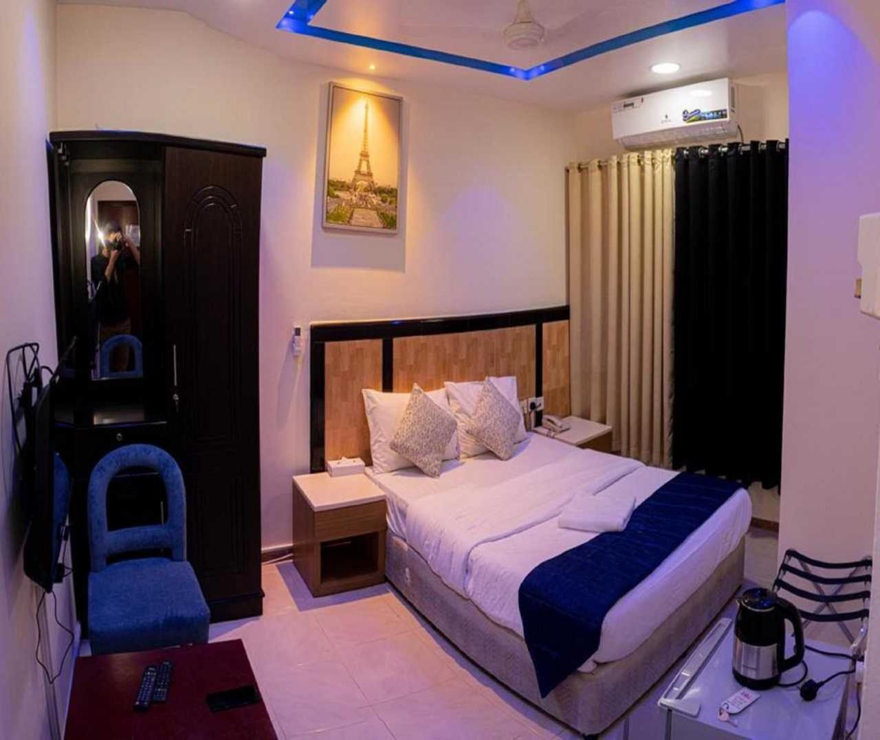 Sharjah Plaza Hotel Ngoại thất bức ảnh
